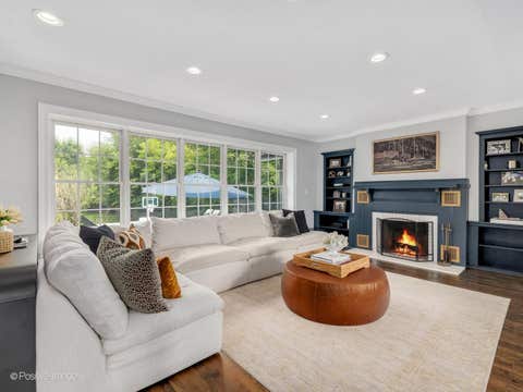 Tiny photo for 414 Chicago Avenue, Clarendon Hills, IL 60514 (MLS # 12741194)
