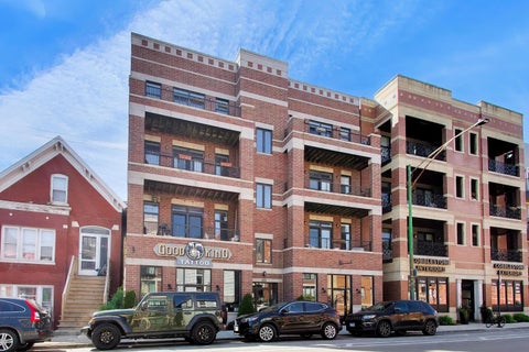 Photo of 3056 N Clybourn Avenue #3S, Chicago, IL 60618 (MLS # 12774272)