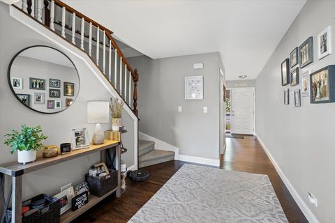 Tiny photo for 1819 Golf View Drive, Bartlett, IL 60103 (MLS # 12443605)