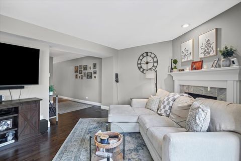 Tiny photo for 1819 Golf View Drive, Bartlett, IL 60103 (MLS # 12443605)