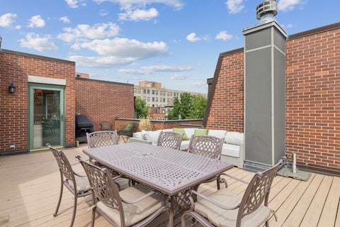 Tiny photo for 1351 W Altgeld Street #4I, Chicago, IL 60614 (MLS # 12760844)
