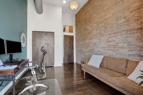 Tiny photo for 2411 W WALTON Street #2E, Chicago, IL 60622 (MLS # 12584266)