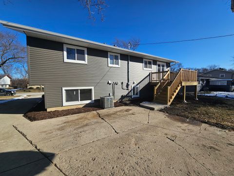 Tiny photo for 1570 Jefferson Road, Hoffman Estates, IL 60169 (MLS # 12626762)