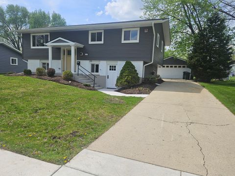 Photo of 1570 Jefferson Road, Hoffman Estates, IL 60169 (MLS # 12626762)