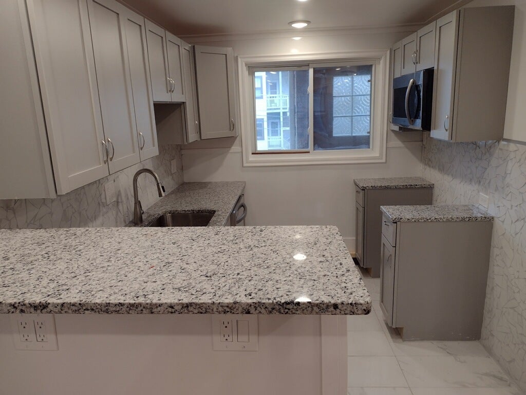 651 South Boulevard 5
