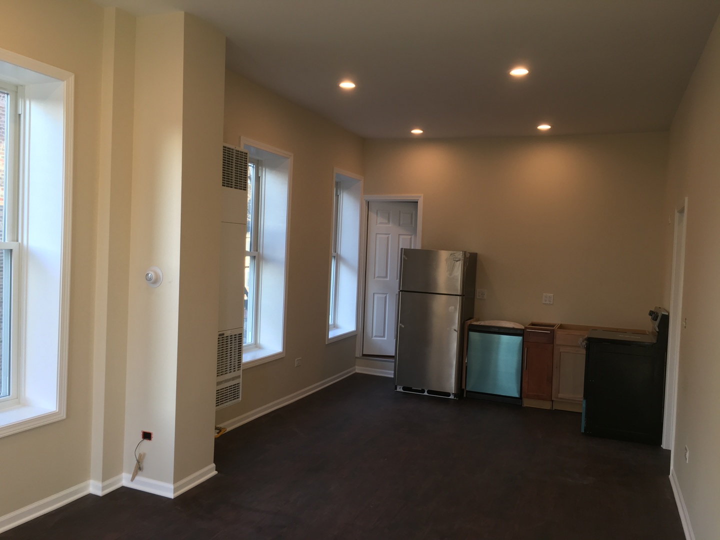 321 W 24th Street 2R