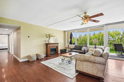 Tiny photo for 101 BAR HARBOUR Road #4D, Schaumburg, IL 60193 (MLS # 12578664)