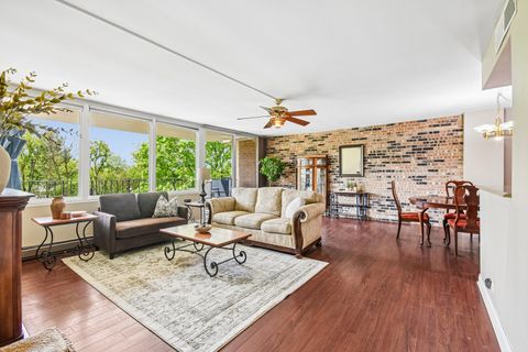 Tiny photo for 101 BAR HARBOUR Road #4D, Schaumburg, IL 60193 (MLS # 12578664)