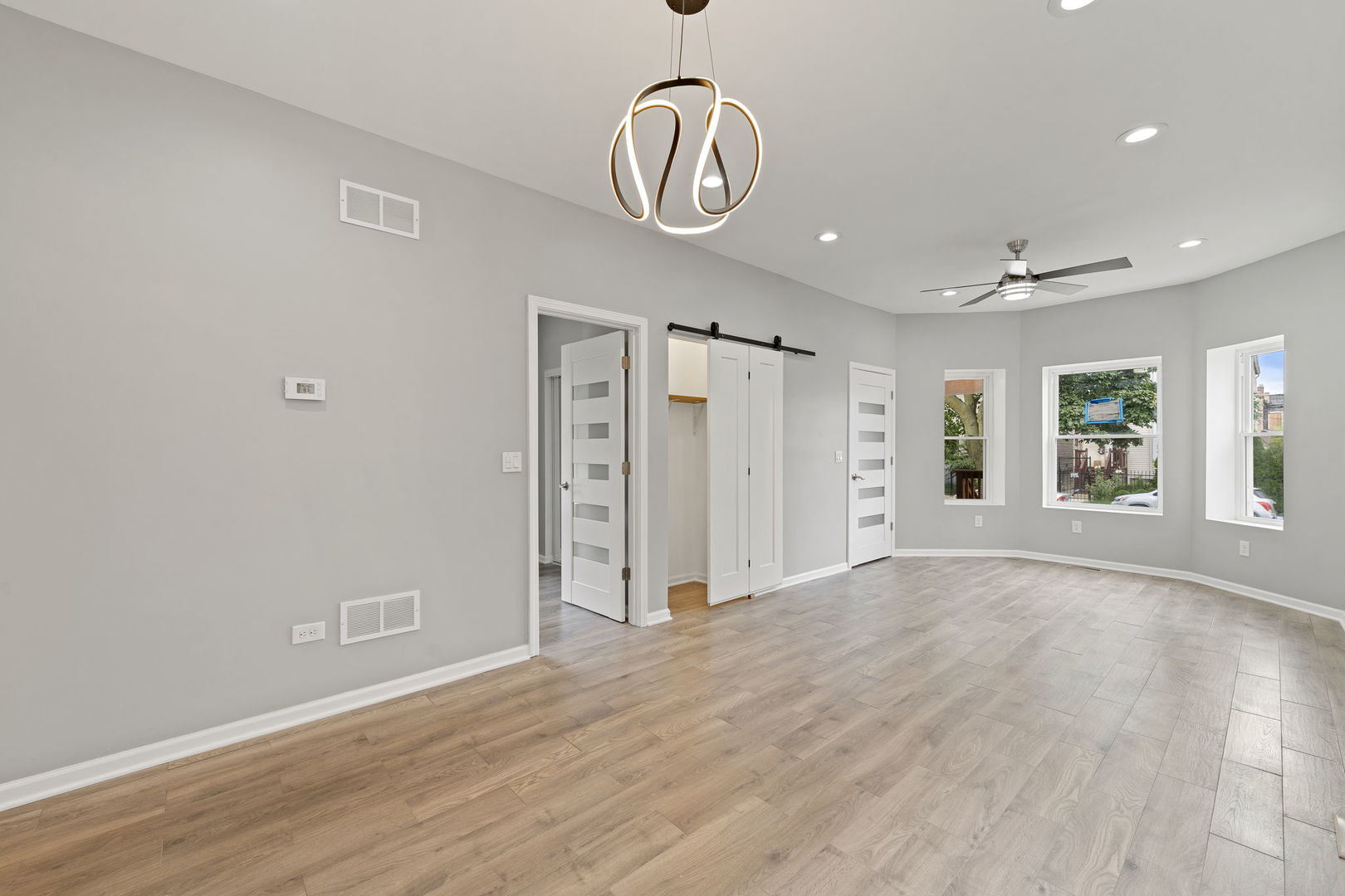 4819 W Superior Street