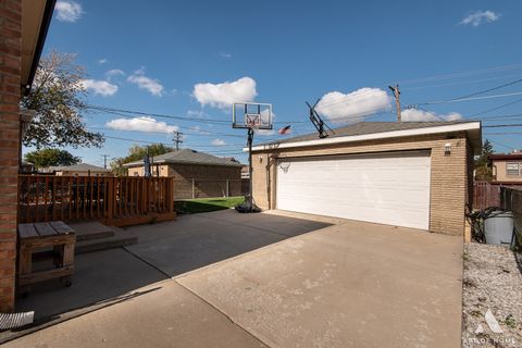 Tiny photo for 2854 W 99th Street, Evergreen Park, IL 60805 (MLS # 12584522)