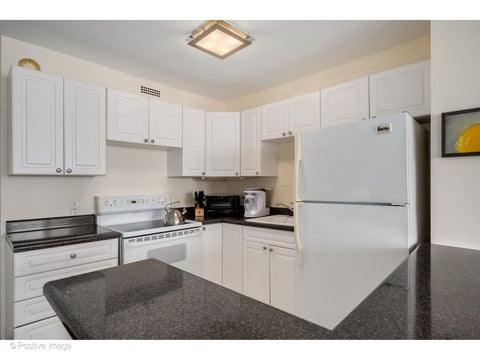 Tiny photo for 1360 N Sandburg Terrace #1106C, Chicago, IL 60610 (MLS # 12736182)