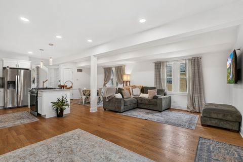 Tiny photo for 4636 Custer Avenue, Brookfield, IL 60513 (MLS # 12708788)