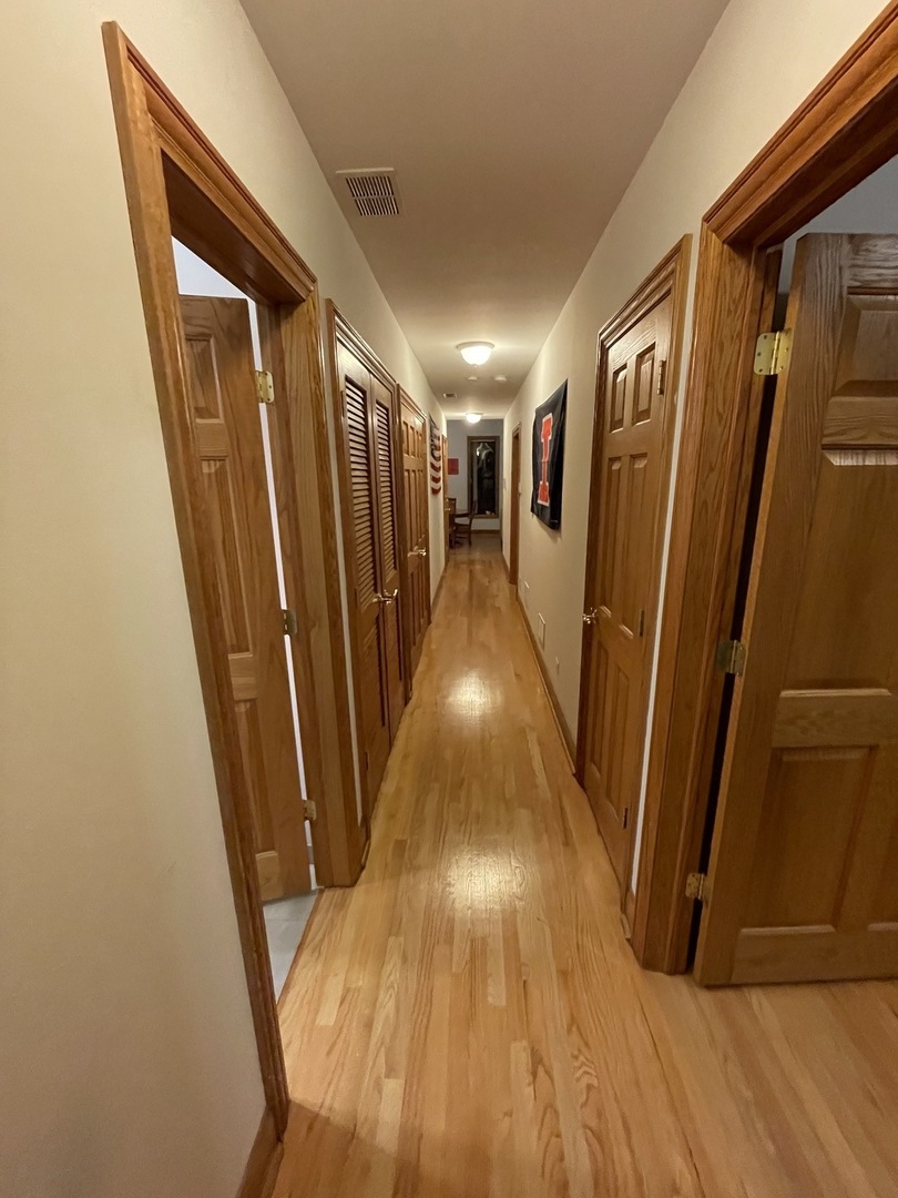 3734 N Sheffield Avenue 1S