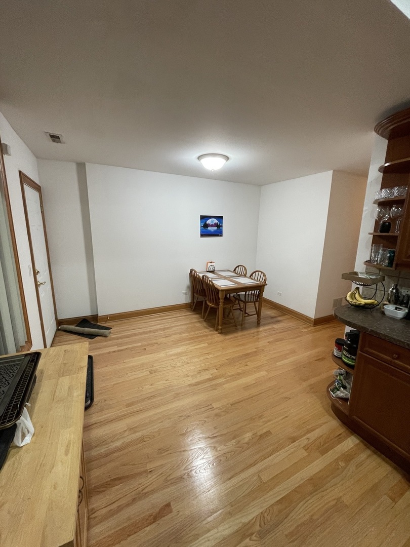 3734 N Sheffield Avenue 1S