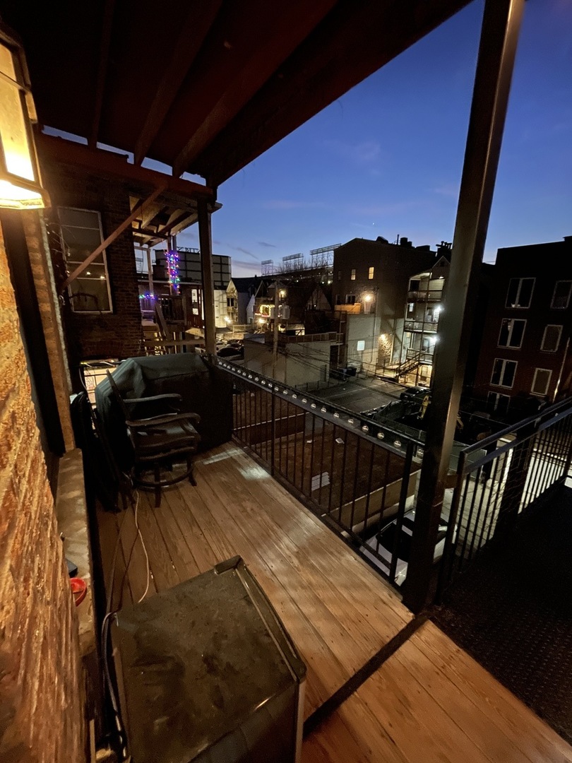 3734 N Sheffield Avenue 1S