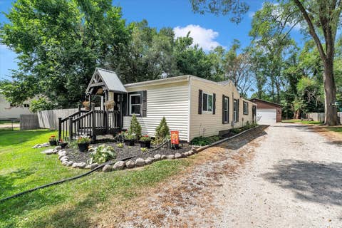 Tiny photo for 9590 115th Street, Blue Grass, IA 52726 (MLS # 12708393)