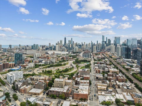 Tiny photo for 523 N Racine Avenue #1, Chicago, IL 60642 (MLS # 12748175)
