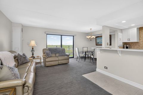 Tiny photo for Willowbrook, IL 60527 (MLS # 12631317)