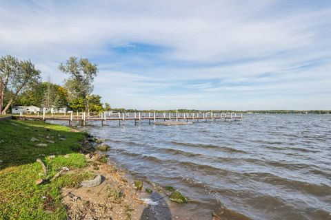 Tiny photo for 38528 N Drexel Boulevard, Antioch, IL 60002 (MLS # 12573718)