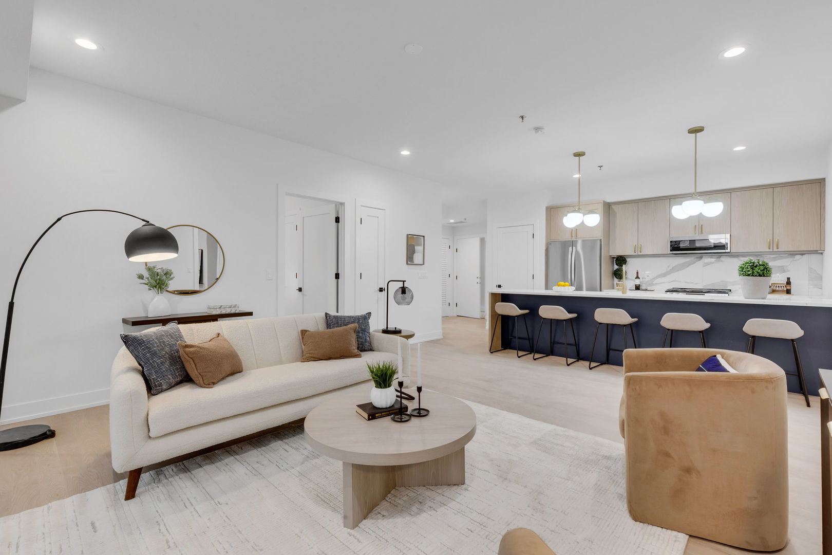 3204 N Kostner Avenue 307