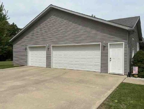 Tiny photo for 302 S Walnut Street, Colfax, IL 61728 (MLS # 12529059)