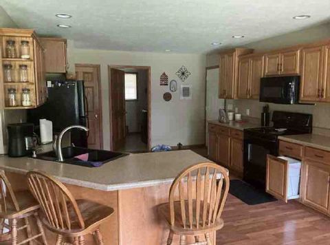 Tiny photo for 302 S Walnut Street, Colfax, IL 61728 (MLS # 12529059)