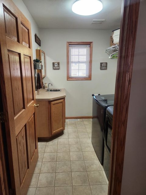 Tiny photo for 302 S Walnut Street, Colfax, IL 61728 (MLS # 12529059)