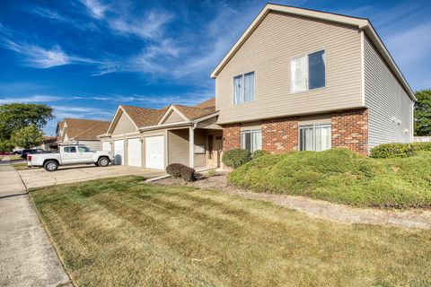 Photo of 7070 Newport Drive #203, Woodridge, IL 60517 (MLS # 12539204)