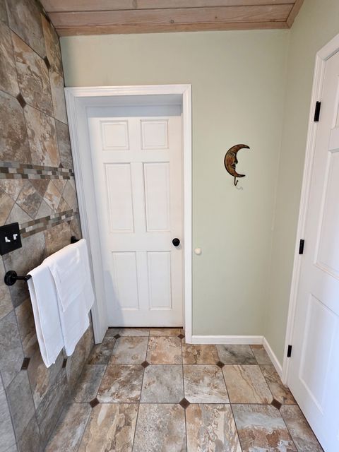 Tiny photo for 521 N LOCUST Street, Flora, IL 62839 (MLS # EB460551)