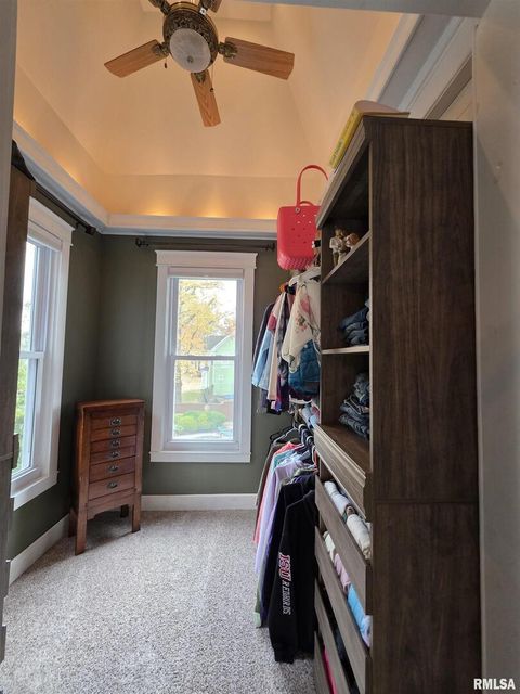 Tiny photo for 521 N LOCUST Street, Flora, IL 62839 (MLS # EB460551)