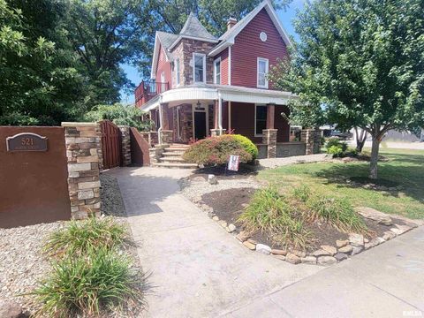 Tiny photo for 521 N LOCUST Street, Flora, IL 62839 (MLS # EB460551)