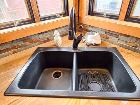 Tiny photo for 521 N LOCUST Street, Flora, IL 62839 (MLS # EB460551)