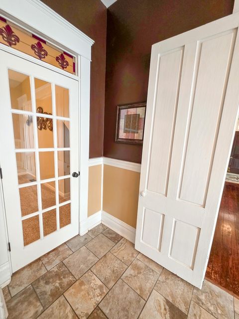 Tiny photo for 521 N LOCUST Street, Flora, IL 62839 (MLS # EB460551)