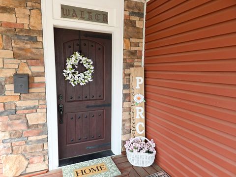 Tiny photo for 521 N LOCUST Street, Flora, IL 62839 (MLS # EB460551)