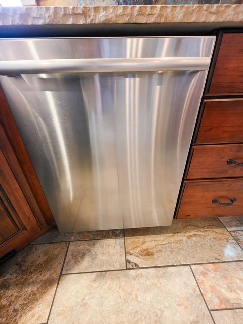 Tiny photo for 521 N LOCUST Street, Flora, IL 62839 (MLS # EB460551)