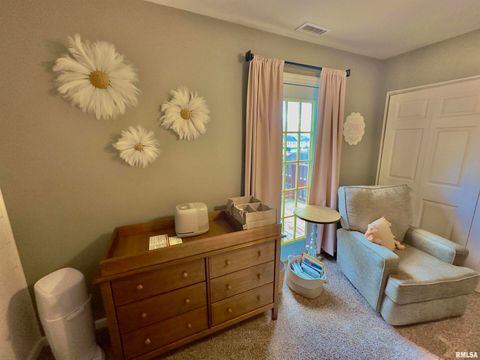 Tiny photo for 521 N LOCUST Street, Flora, IL 62839 (MLS # EB460551)