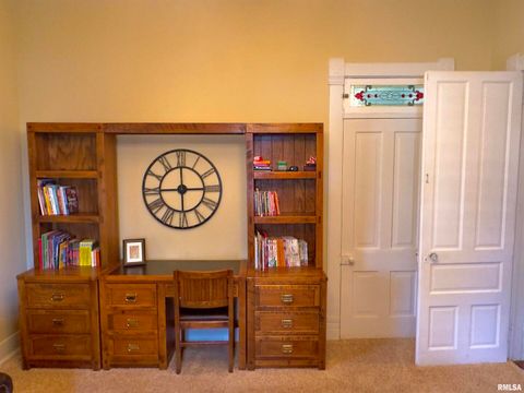 Tiny photo for 521 N LOCUST Street, Flora, IL 62839 (MLS # EB460551)