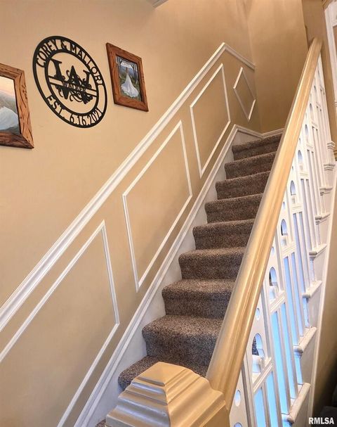 Tiny photo for 521 N LOCUST Street, Flora, IL 62839 (MLS # EB460551)