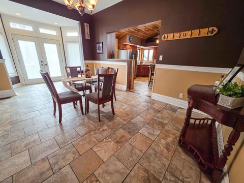 Tiny photo for 521 N LOCUST Street, Flora, IL 62839 (MLS # EB460551)