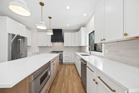 Tiny photo for 877 Wescott Road, Bolingbrook, IL 60440 (MLS # 12482139)