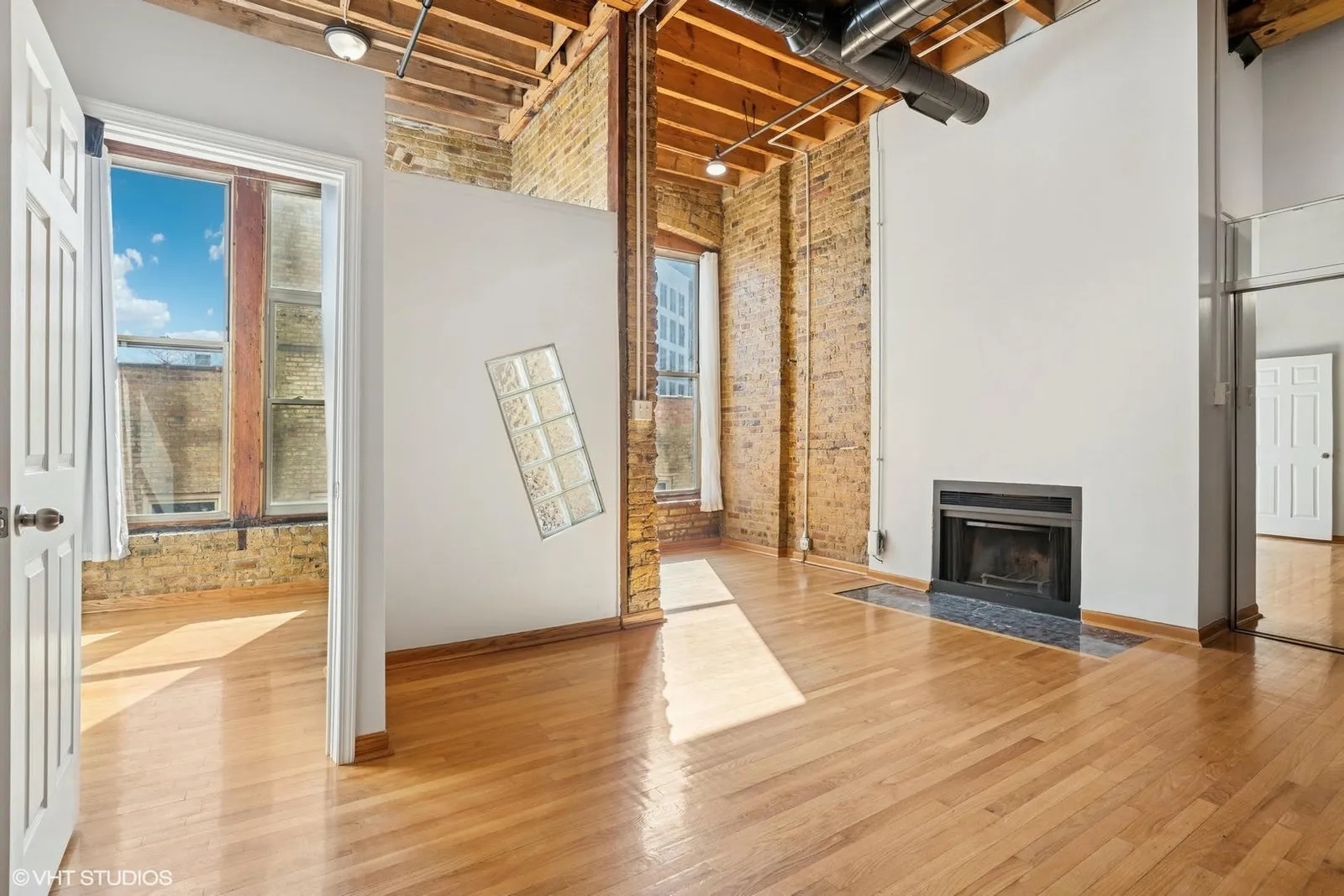 525 N Halsted Street 408