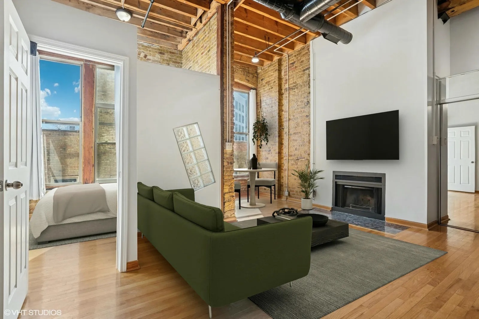 525 N Halsted Street 408