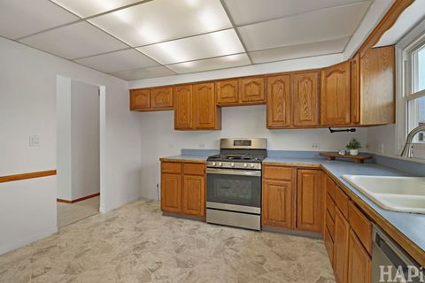 Tiny photo for 34 E Harbor Drive, Lake Zurich, IL 60047 (MLS # 12570705)