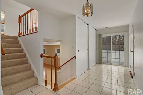 Tiny photo for 34 E Harbor Drive, Lake Zurich, IL 60047 (MLS # 12570705)