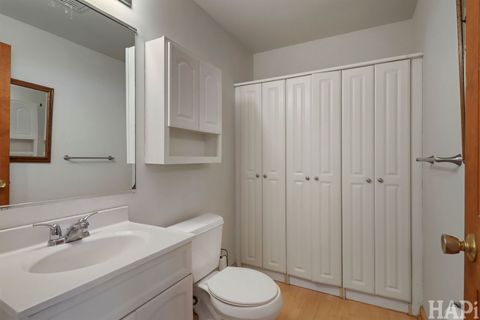 Tiny photo for 34 E Harbor Drive, Lake Zurich, IL 60047 (MLS # 12570705)