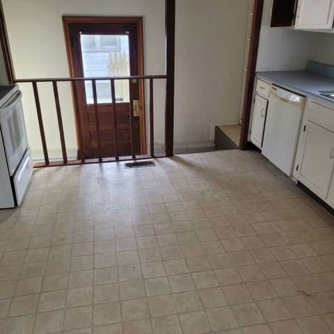 Tiny photo for 509 Lucier Street, Murphysboro, IL 62966 (MLS # EB456713)