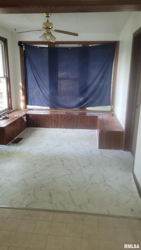 Tiny photo for 509 Lucier Street, Murphysboro, IL 62966 (MLS # EB456713)