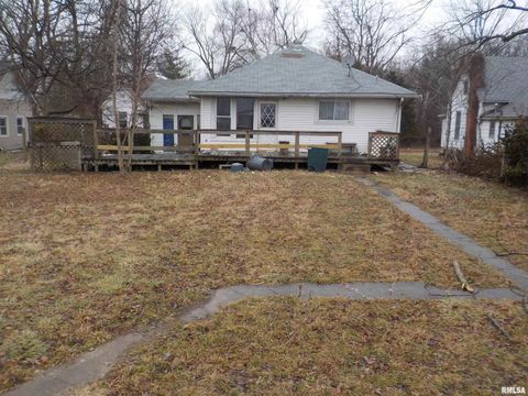 Tiny photo for 509 Lucier Street, Murphysboro, IL 62966 (MLS # EB456713)