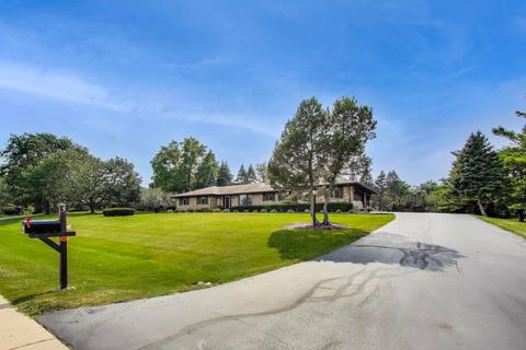 Tiny photo for 3 Jane Court, Hawthorn Woods, IL 60047 (MLS # 12492574)
