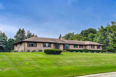 Tiny photo for 3 Jane Court, Hawthorn Woods, IL 60047 (MLS # 12492574)